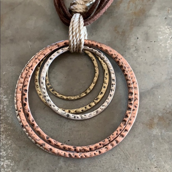 Jewelry - Picture 3 of 5